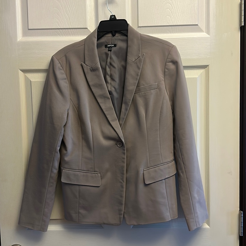 Apt 9 Khaki/Beige Fitted Blazer- Size 14